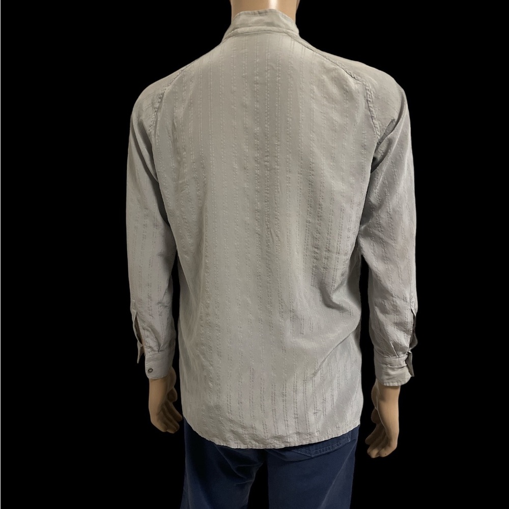 Vintage GUCCI versatile shirt with current trends. Dbl chest pocket. Loose fit. - Picture 4 of 14